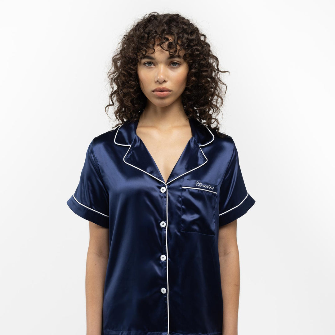 #color_navy-blue-and-white