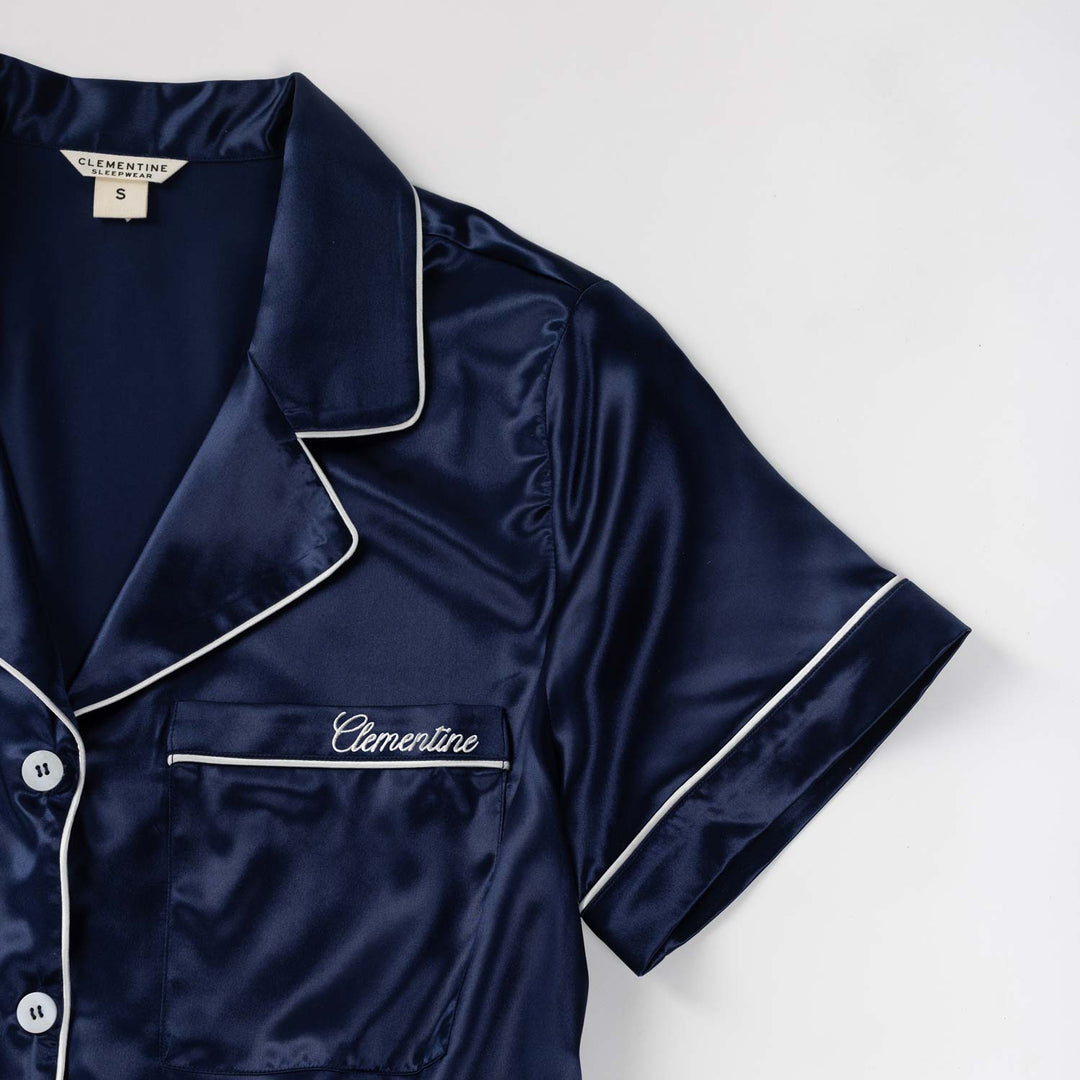 #color_navy-blue-and-white