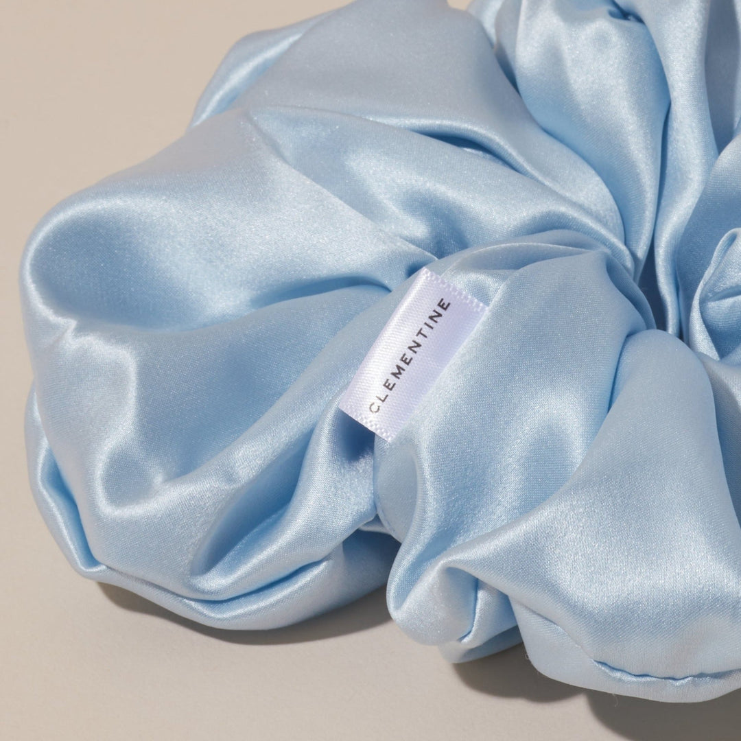 silk scrunchie blue detail XL
