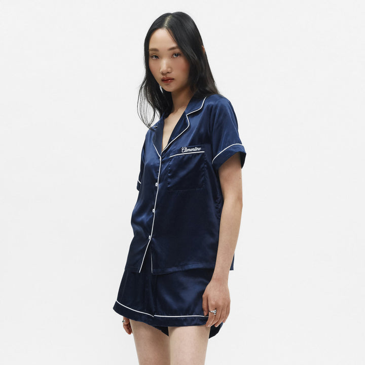 #color_navy-blue-and-white