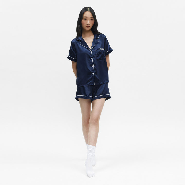 #color_navy-blue-and-white