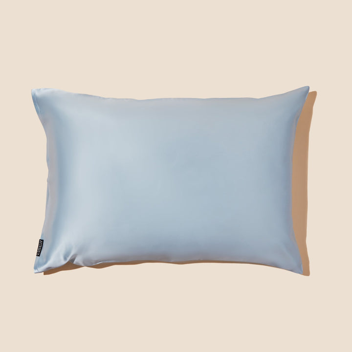 luxury silk pillowcase blue#color_sky-blue